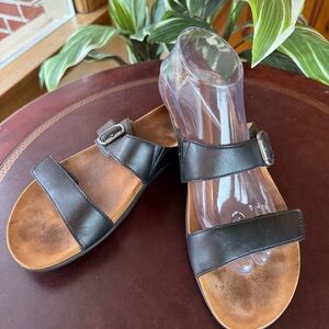 Dansko brown leather adjustable two-Strap Slide Sandals size 9.5 (41)